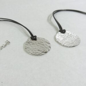 Pendentif Rond en étain